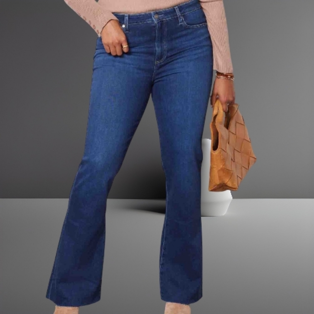 Paige High Rise Laurel Canyon Raw Hem. Montreux Color. Size 18 W